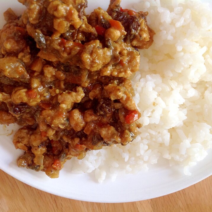 鶏胸肉でドライカレー